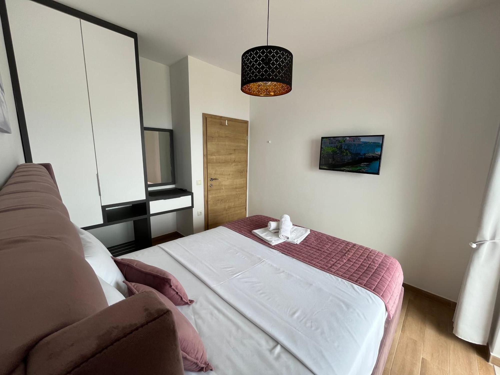 Art'S Apartment Mit Pool Ulcinj Pinjes 外观 照片